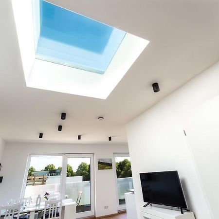 קאסל Gemuetliches Und Lichtdurchflutetes Penthouse Mit Sternenhimmelblick, Boxspringbett Und Terrasse - Gute Anbindung An Die Innenstadt מראה חיצוני תמונה