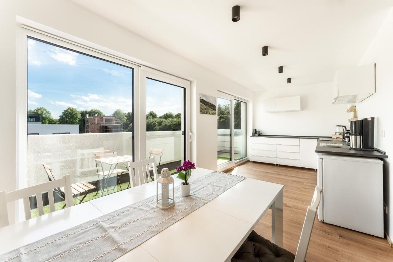 קאסל Gemuetliches Und Lichtdurchflutetes Penthouse Mit Sternenhimmelblick, Boxspringbett Und Terrasse - Gute Anbindung An Die Innenstadt מראה חיצוני תמונה