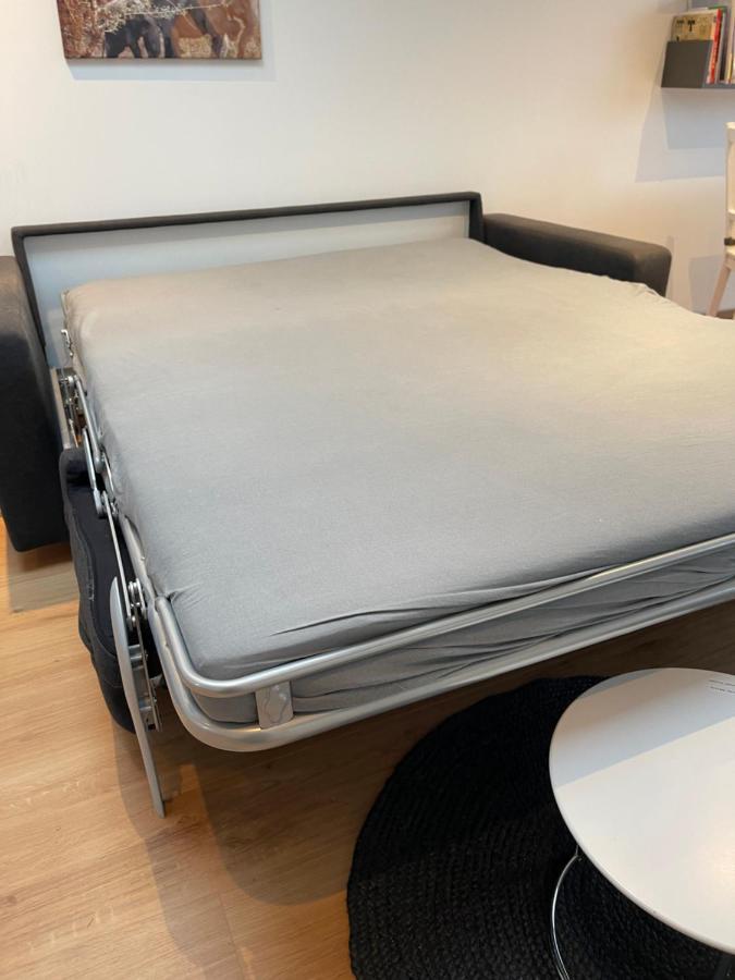 קאסל Gemuetliches Und Lichtdurchflutetes Penthouse Mit Sternenhimmelblick, Boxspringbett Und Terrasse - Gute Anbindung An Die Innenstadt מראה חיצוני תמונה